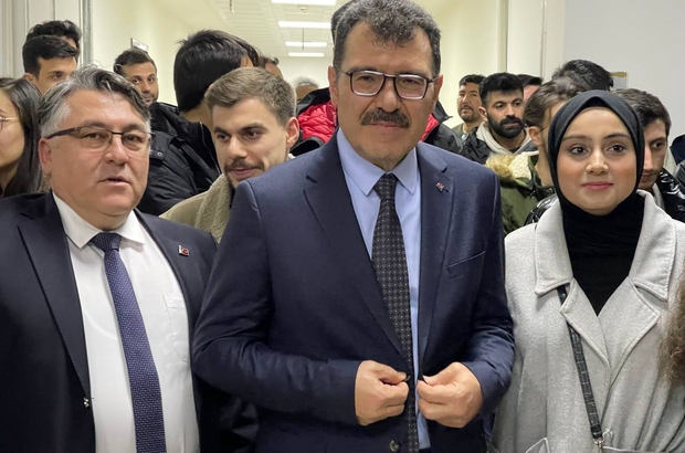 TÜBİTAK Başkanı Mandal Zonguldak'ta öğrencilerle buluştu