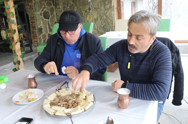 Kış aylarının vazgeçilmez lezzeti kaz tiridi "damak çatlatıyor"