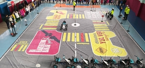 Altıntaş'ta öğretmen ve öğrencilere trafik eğitimi verildi