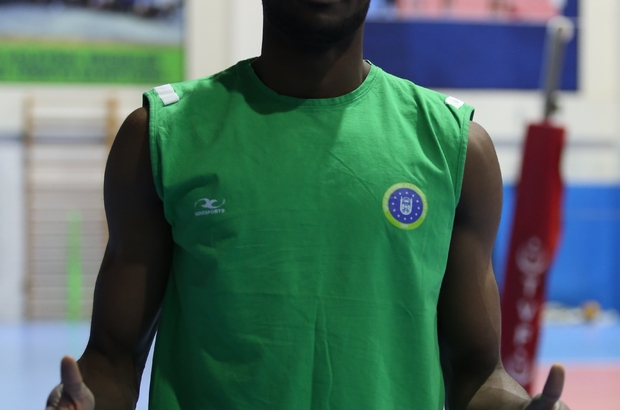 Bursa Büyükşehir Belediyespor, Kamerunlu voleybolcu Mbativou'yu renklerine bağladı