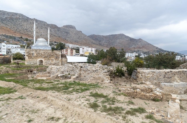 Mersin'deki Kelenderis Antik Kenti'nde kazı çalışmaları sürüyor