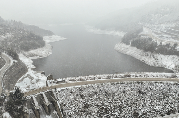 Bursa'da kar yağışı barajların dolması için umut verdi 