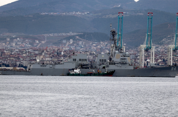 ABD savaş gemisi USS Nitze, Kocaeli'de demirledi
