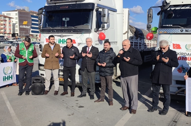 Tekirdağ'dan Cerablus'a 4 tır kömür yardımı gönderildi
