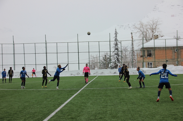 Hakkarigücü Kadın Futbol takımı evinde mağlup oldu