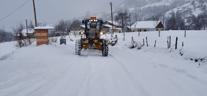 Karadeniz'deki 3 ilde 642 köy yolu kar nedeniyle ulaşıma kapandı
