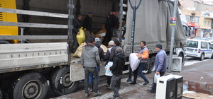 Nevşehir'in ilçelerinden deprem bölgelerine personel, araç ve yardım malzem...