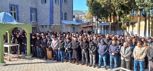 Depremde ölenler için Kale'de gıyabi cenaze namazı kılındı