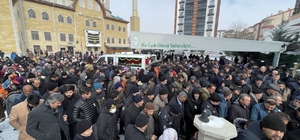 Depremlerde hayatını kaybeden 9 kişinin cenazesi Niğde'de defnedildi