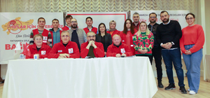 Karadeniz'den deprem bölgesine yardımlar sürüyor