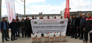 Çifteler'de nohut üretiminin artırılması amacıyla çiftçilere tohum dağıtıldı
