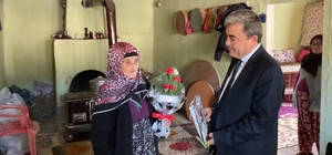 "Sultan Nine" sobasının ardından kendisine gelen yardımları da depremzedelere bağışladı