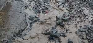 Erzincan'da sağanak taşkınlara neden oldu