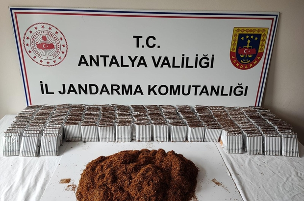 Antalya’da kaçak içki ve tütün operasyonunda 4 kişi gözaltına alındı