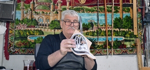 Ağrılı naht sanatı ustası atıl ahşapları nakış gibi işliyor