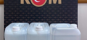 Sinop'ta kaçak alkol ve bandrolsüz puro operasyonlarında 3 kişi yakalandı