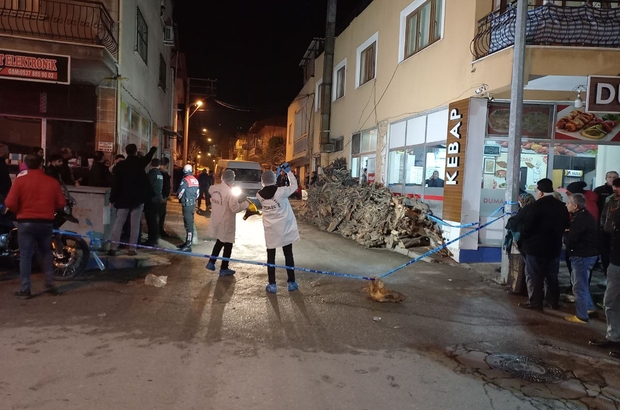 Manisa'da annesini bıçaklayarak öldüren kişi intihar girişiminde bulundu