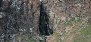 Ağrı'daki Bintosun Şelalesi keşfedilmeyi bekliyor