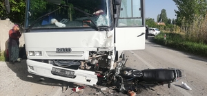 Konya'da midibüs ile motosiklet çarpıştı 2 kişi öldü