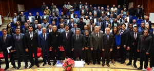 Kırşehir Valisi Buhara muhtarlarla buluştu