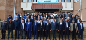 Vali Buhara, Boztepe ve Mucur'da muhtarları dinledi