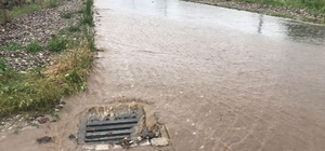 Balıkesir'in Savaştepe ve Sındırgı ilçelerinde sağanak etkili oldu