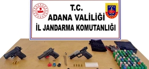 Adana'da ruhsatsız 7 silah ele geçirildi, 10 zanlı gözaltına alındı