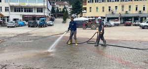 Kastamonu'nun Azdavay ilçesinde şiddetli yağışın yol açtığı tahribat gideri...