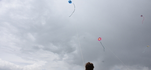Erzurum'da uçurtmalar, yetim ve depremzede çocuklar için yükseldi