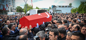 Elmadağ'daki patlamada şehit olan işçiler son yolculuklarına uğurlanıyor