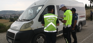 Selendi'de okul servislerine denetim yapıldı