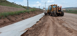 Sulakyurt'ta selden zarar gören yollar onarılıyor