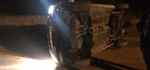 Kayseri'de kum yığınına çarpan arasın sürücüsü yaralandı