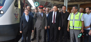 Malatya'yı hızlı trenle Ankara ve İstanbul'a bağlayacak Sivas Bölgesel Treni seferleri başladı