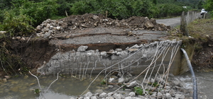 Ordu'nun iki ilçesinde sağanak dolayısıyla su baskını ve heyelan meydana ge...