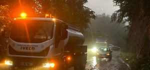 GÜNCELLEME - Ordu'da heyelan nedeniyle ulaşıma kapanan üç ilçenin bağlantı...