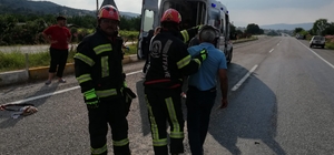 Denizli'de takla atan otomobildeki 2 kişi yaralandı