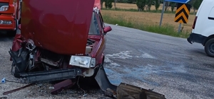 Çorum'da 3 araç çarpıştı, 1 kişi yaralandı