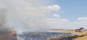 Batman'da otluk alanda çıkan yangın söndürüldü