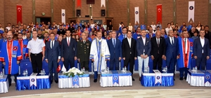 KKÜ'yü dereceyle bitiren öğrencilere ödülleri verildi