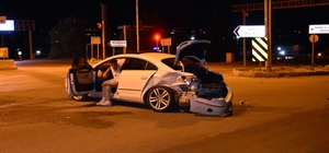 Kırıkkale'de iki otomobilin çarpışması sonucu 5 kişi yaralandı