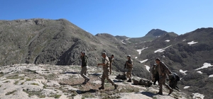 Erzincan Valisi Makas, operasyon bölgelerinde inceleme yaptı