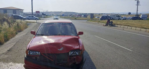 Uşak'ta otomobille motosikletin çarpıştığı kazada 1 kişi yaralandı