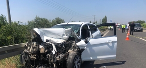 Aydın'da kamyona çarpan otomobilin sürücüsü öldü