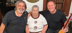 Sümer Ezgü, TRT'de yayımlanan programını Antalya'da çekti