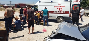 Osmaniye'de iki otomobil çarpıştı, 4 kişi yaralandı