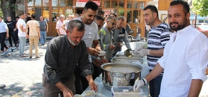 Yalıhüyük'te aşure programı düzenledi