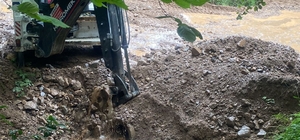 Arsin'deki heyelan alanında çalışmalar devam ediyor