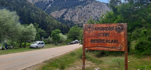 Bozkır Belediyesi, Aygırdibi Mesire alanına su üstü kamelyalar yerleştirdi