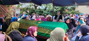 Salıpazarı Belediye Başkanı Akgül'ün annesi toprağa verildi